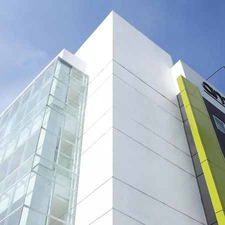 Amaris Hotel Cihampelas Bandung Eksteriør bilde
