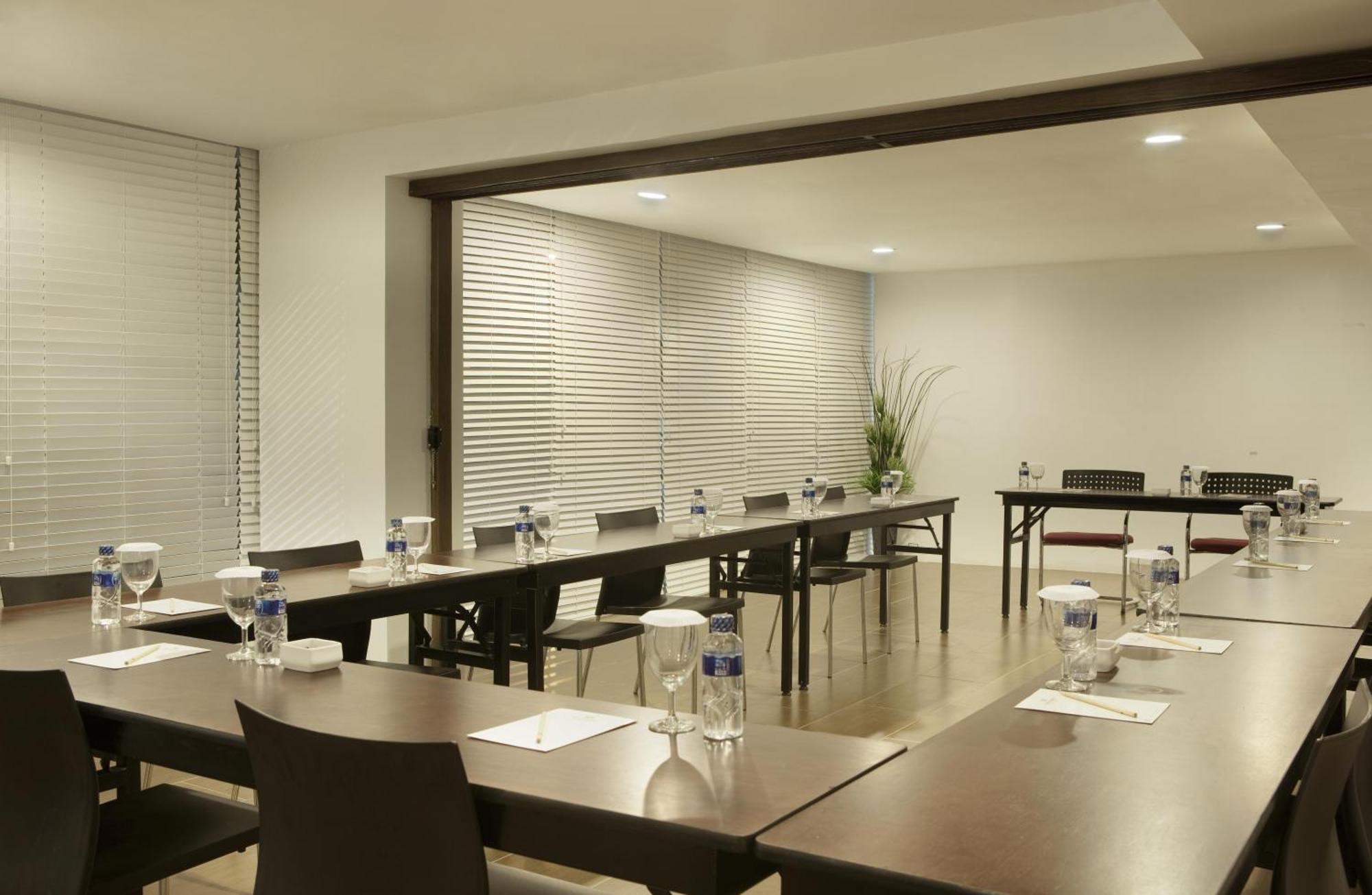 Amaris Hotel Cihampelas Bandung Business bilde